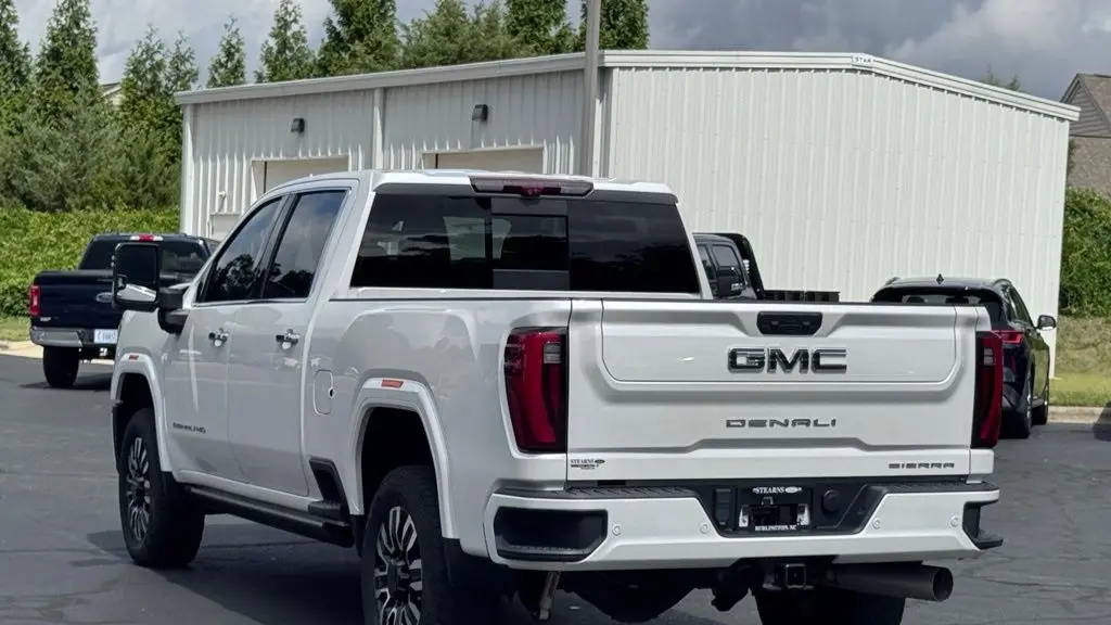 2024 GMC Sierra 2500HD Denali Ultimate