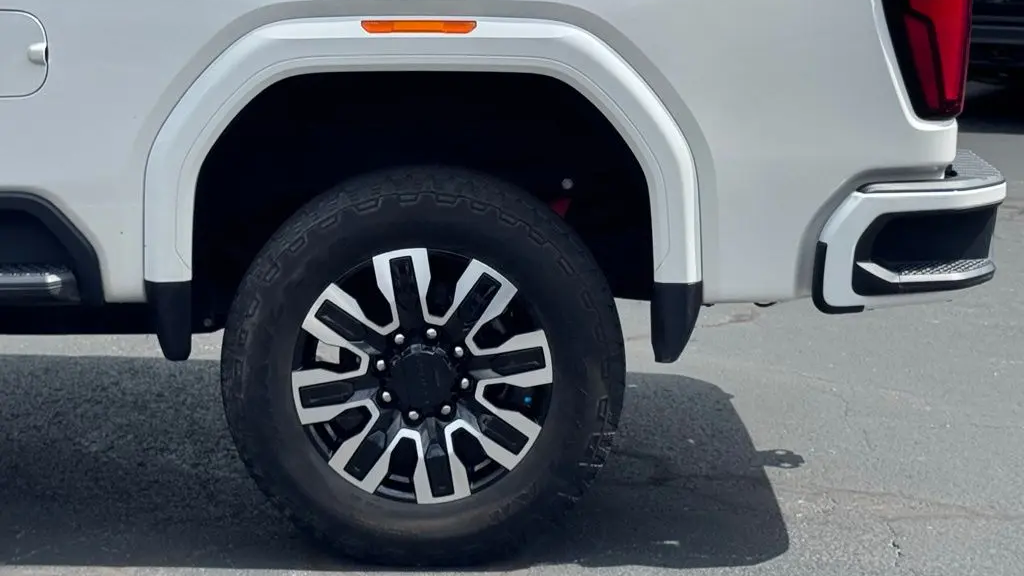 2024 GMC Sierra 2500HD Denali Ultimate
