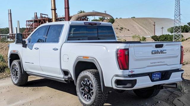 2024 GMC Sierra 2500HD Denali Ultimate