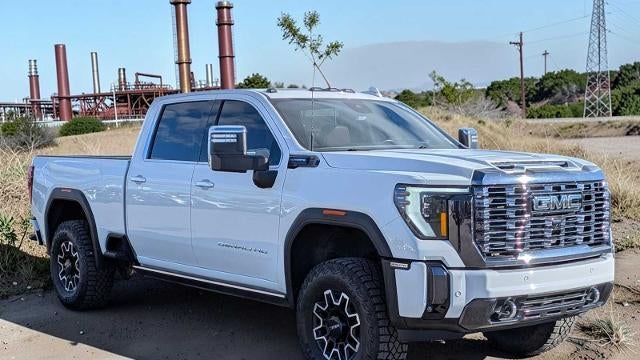 2024 GMC Sierra 2500HD Denali Ultimate