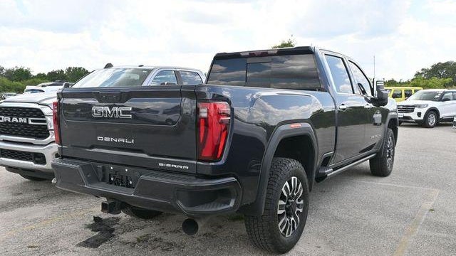 2024 GMC Sierra 2500HD Denali Ultimate