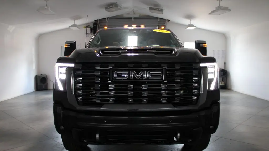 2024 GMC Sierra 2500HD Denali Ultimate