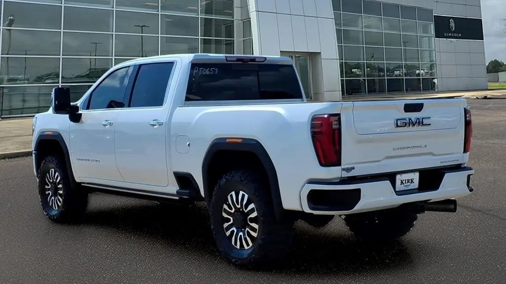 2024 GMC Sierra 2500HD Denali Ultimate