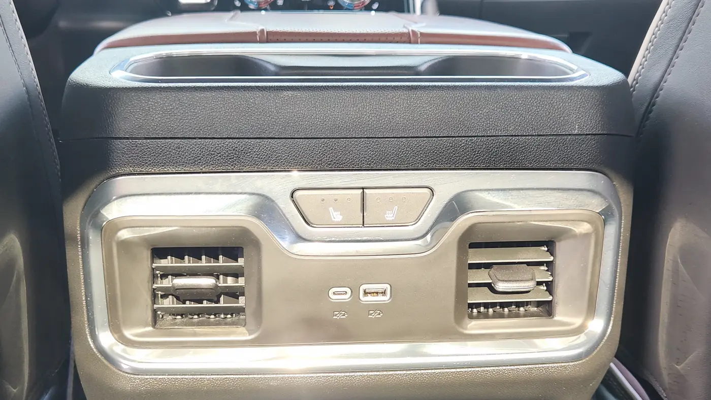 2024 GMC Sierra 2500HD Denali Ultimate