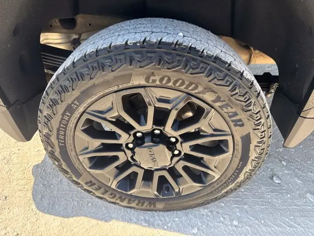 2024 GMC Sierra Hd - $70,700