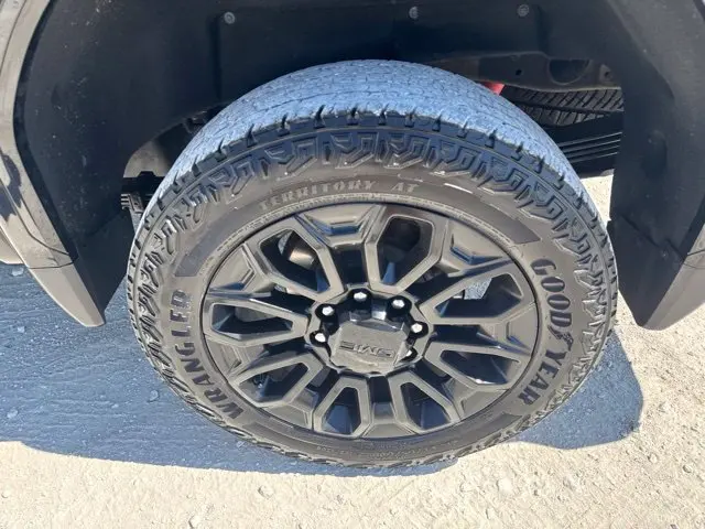 2024 GMC Sierra Hd - $70,700
