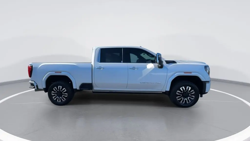 2024 GMC Sierra 2500HD Denali Ultimate