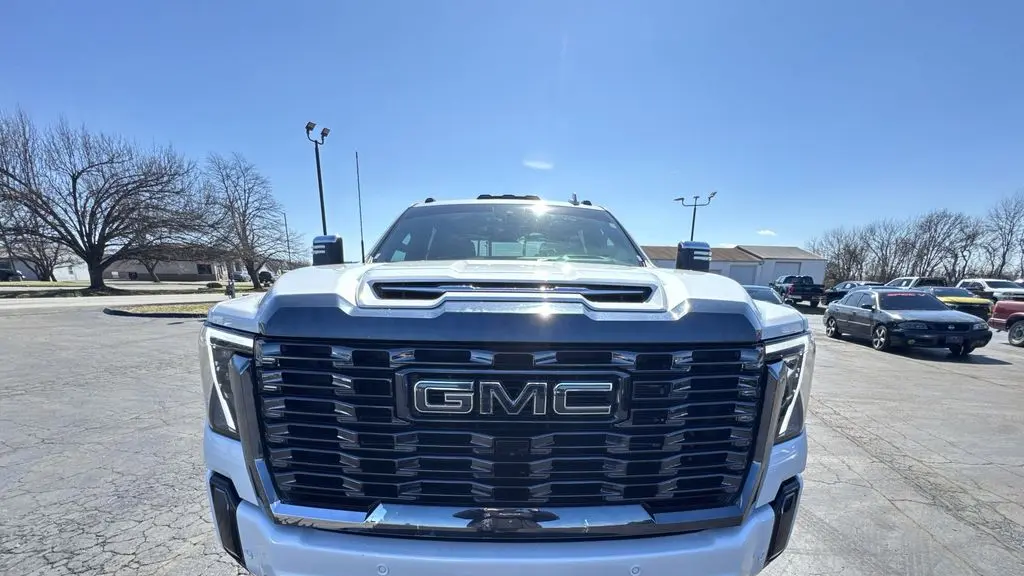 2024 GMC Sierra 2500HD Denali Ultimate
