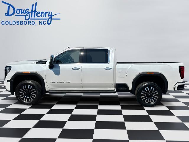 2024 GMC Sierra 2500HD Denali Ultimate — photo 1 of 12