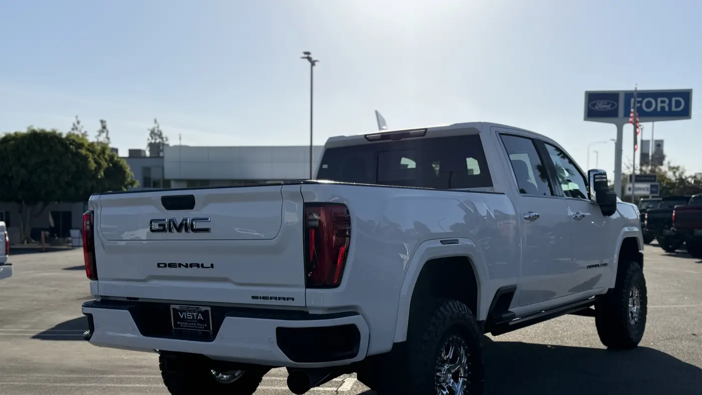 2024 GMC Sierra 2500HD Denali Ultimate