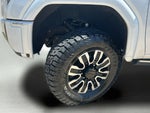 2024 Sierra 2500HD Thumbnail 32