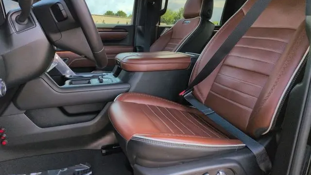 2024 GMC Sierra 2500HD Denali Ultimate