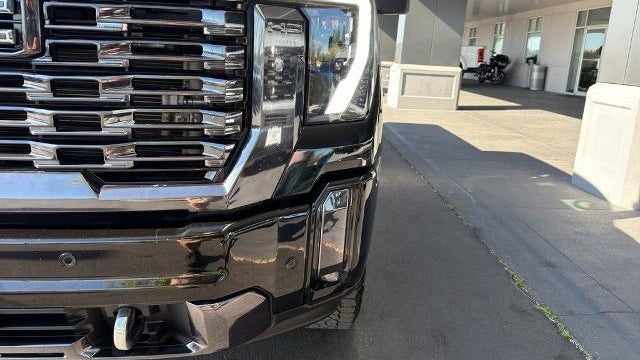 2024 GMC Sierra 3500HD Denali Ultimate