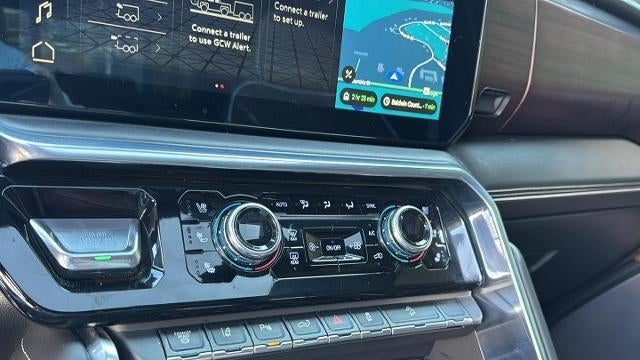2024 GMC Sierra 3500HD Denali Ultimate