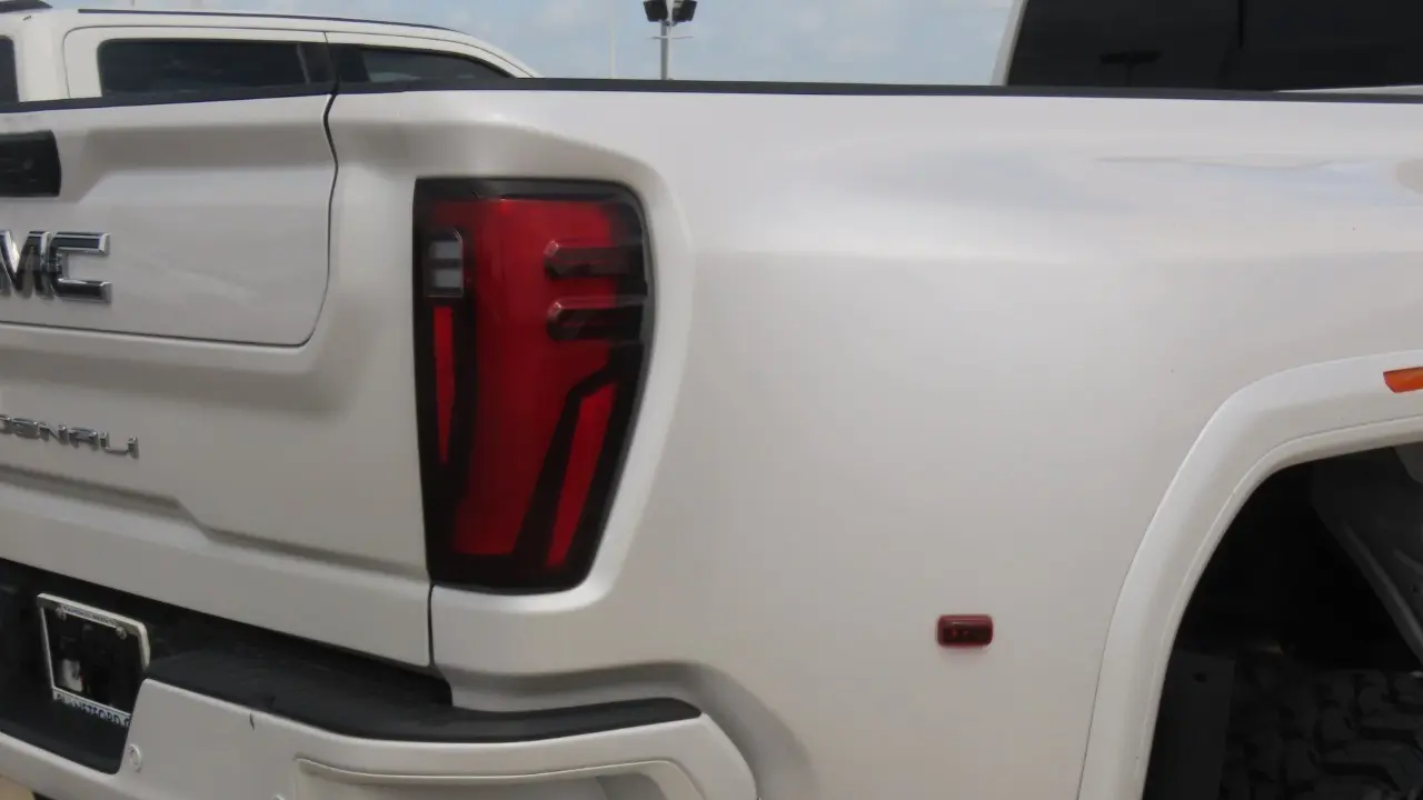 2024 GMC Sierra 3500HD Denali Ultimate
