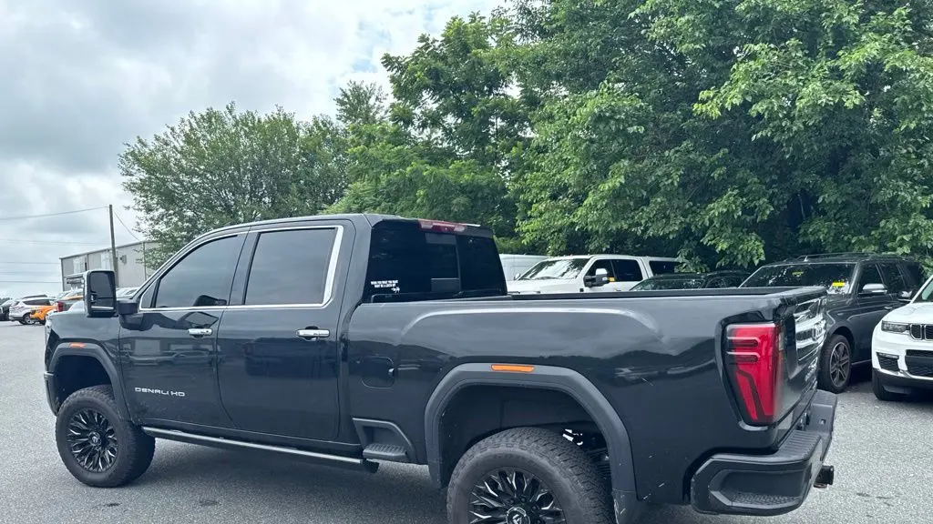 2024 GMC Sierra 3500HD Denali Ultimate