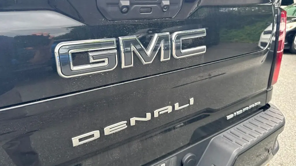 2024 GMC Sierra 3500HD Denali Ultimate