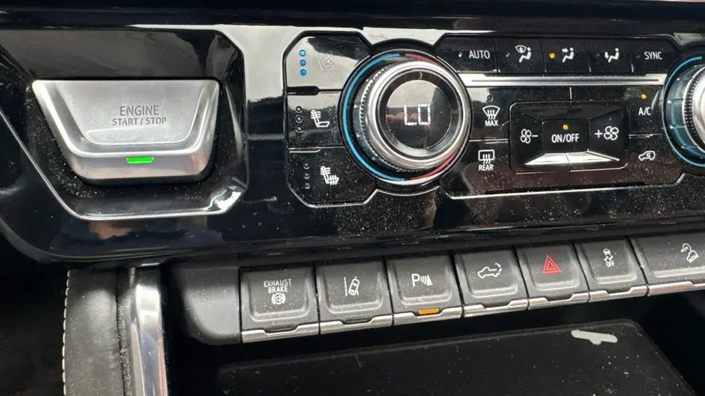 2024 GMC Sierra 3500HD Denali Ultimate