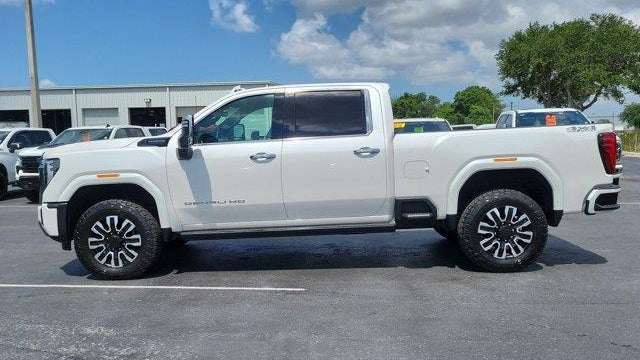 2024 GMC Sierra 3500HD Denali Ultimate