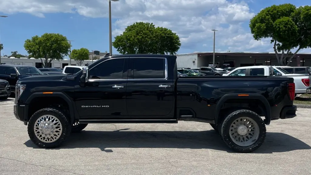 2024 GMC Sierra 3500HD Denali Ultimate