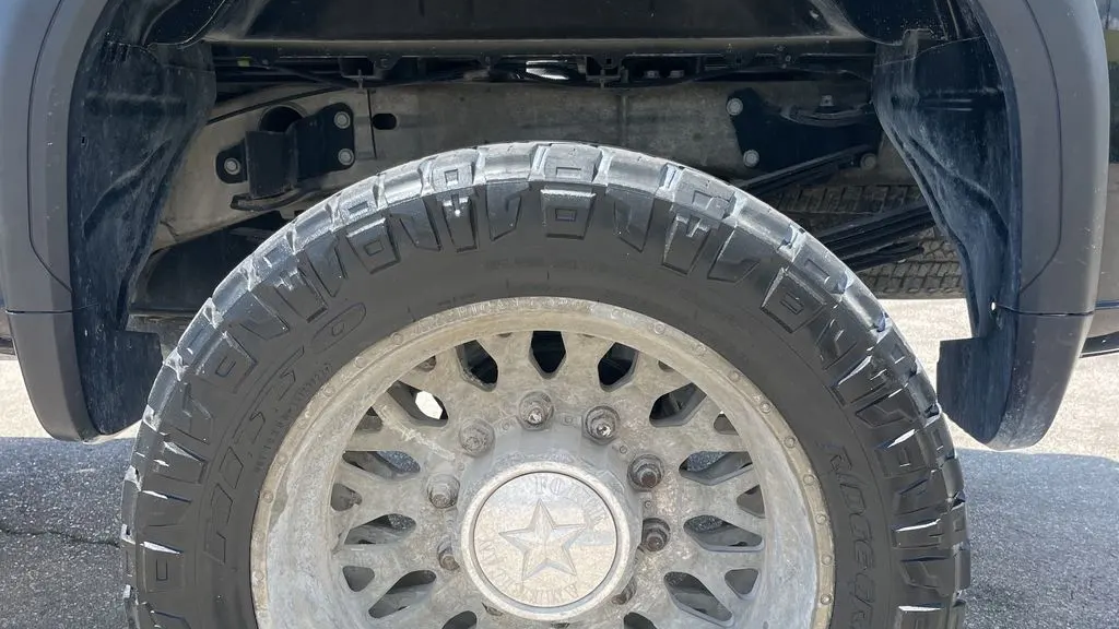 2024 GMC Sierra 3500HD Denali Ultimate