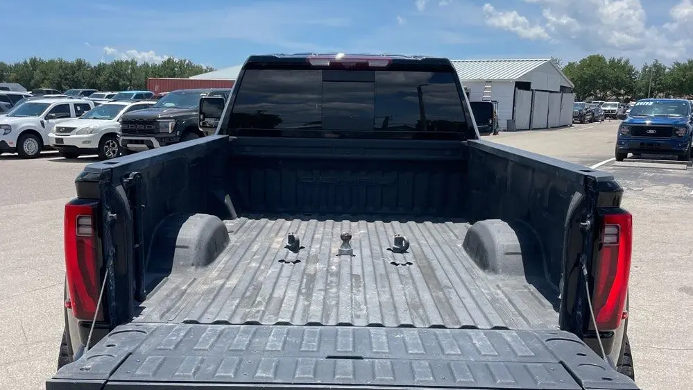 2024 GMC Sierra 3500HD Denali Ultimate