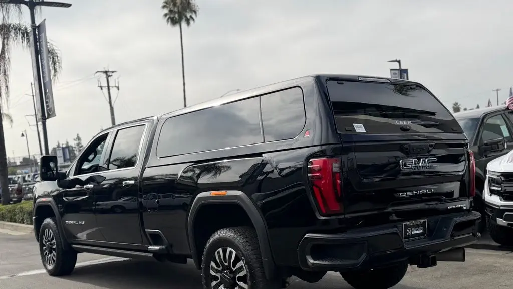 2024 GMC Sierra 3500HD Denali Ultimate