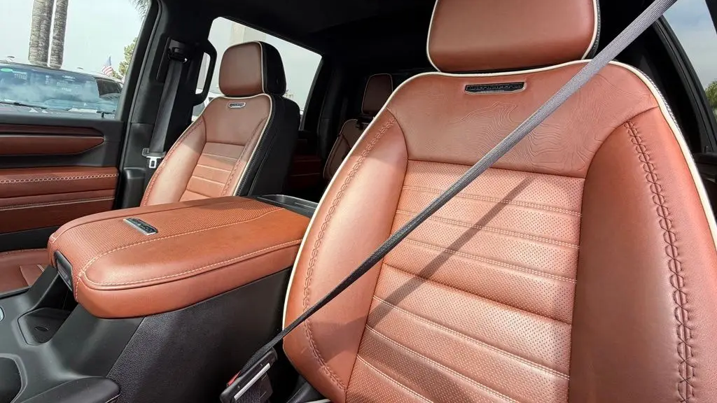 2024 GMC Sierra 3500HD Denali Ultimate