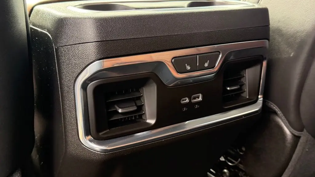 2024 GMC Sierra 3500HD Denali Ultimate