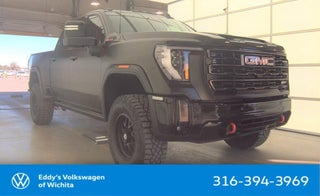 2024 GMC Sierra 2500HD with Summit White Exterior