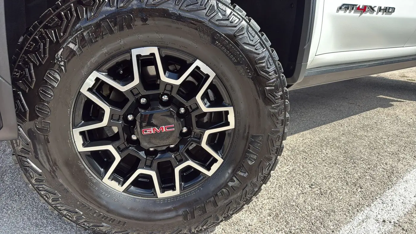 2024 GMC Sierra Hd - $75,991