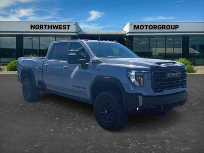 2024 GMC Sierra 2500HD 4X4 AT4X 4DR Crew Cab SB