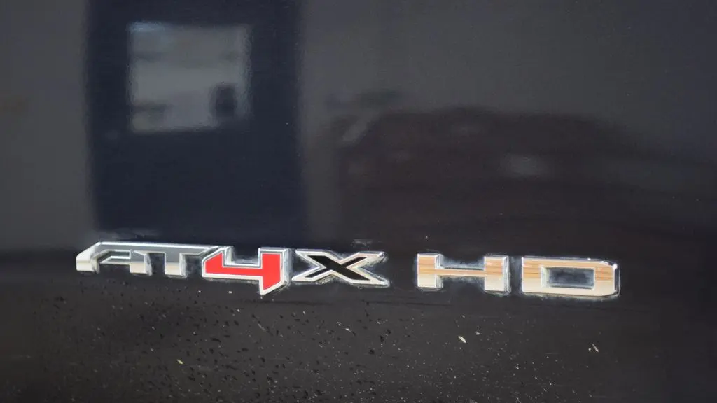 2024 GMC Sierra 2500HD AT4X