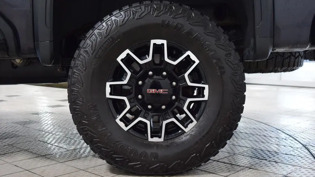 2024 GMC Sierra 2500HD AT4X