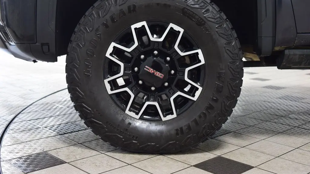2024 GMC Sierra 2500HD AT4X