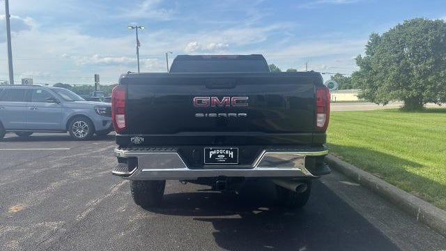 2025 GMC Sierra 2500HD Pro