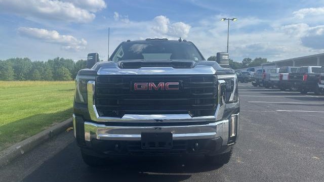 2025 GMC Sierra 2500HD Pro