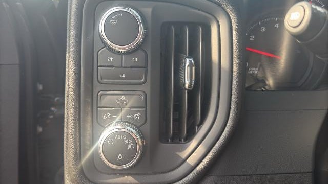 2025 GMC Sierra 2500HD Pro