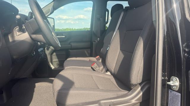 2025 GMC Sierra 2500HD Pro