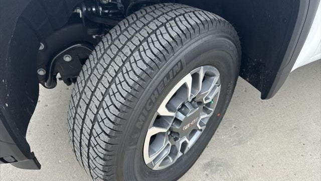 2026 GMC Sierra 2500HD SLE