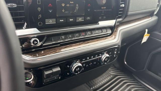 2026 GMC Sierra 2500HD SLE