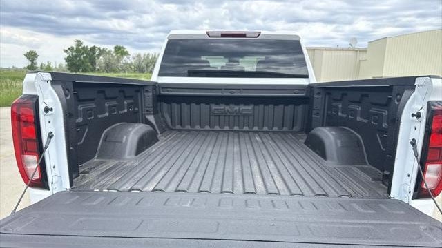 2026 GMC Sierra 2500HD SLE