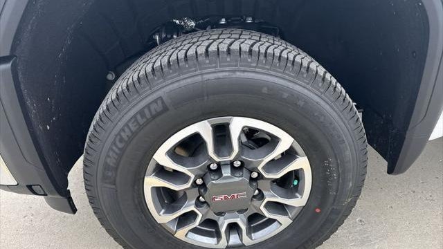 2026 GMC Sierra 2500HD SLE