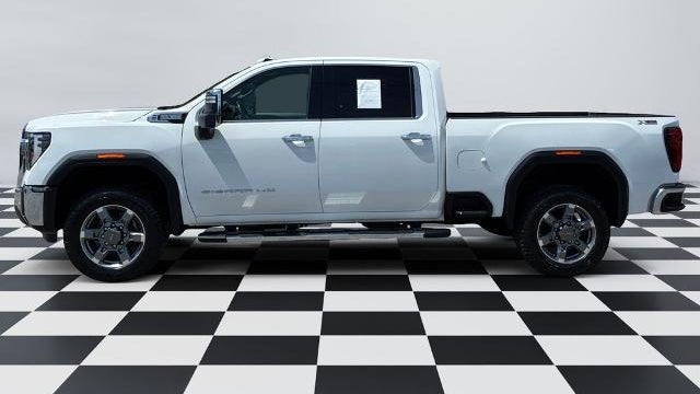 2025 GMC Sierra 2500HD SLT