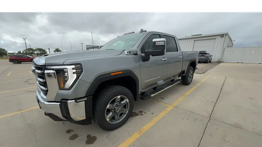 2026 GMC Sierra 2500HD SLT