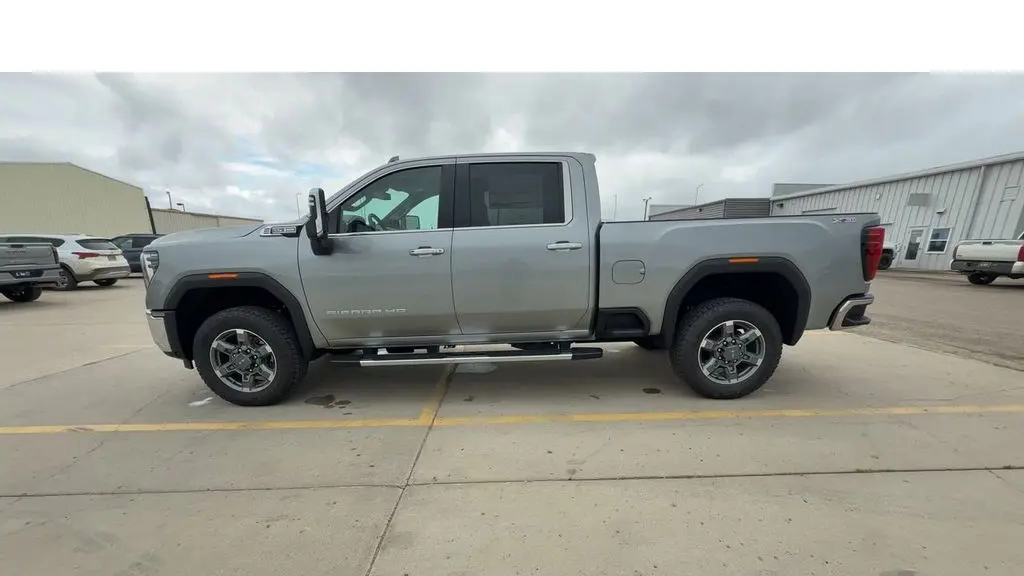 2026 GMC Sierra 2500HD SLT