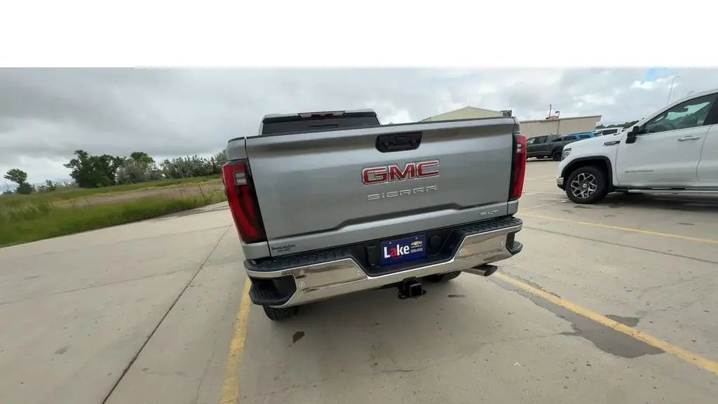 2026 GMC Sierra 2500HD SLT