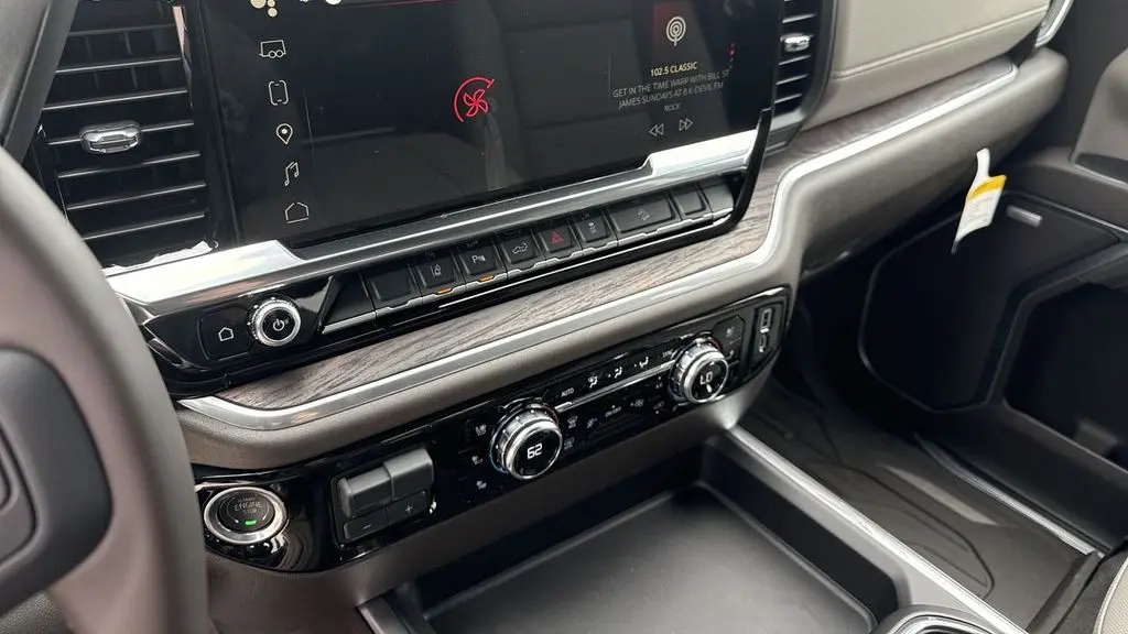2026 GMC Sierra 2500HD SLT