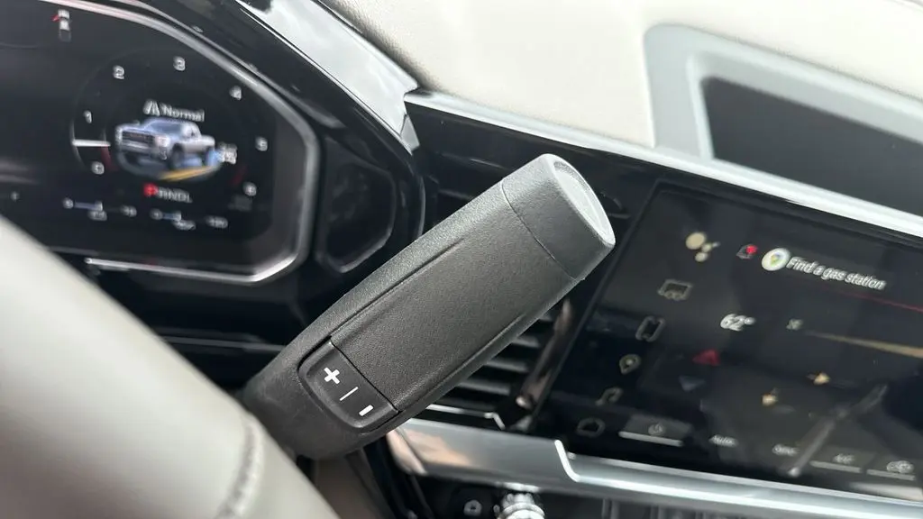 2026 GMC Sierra 2500HD SLT
