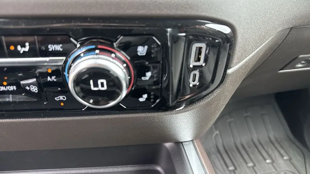 2026 GMC Sierra 2500HD SLT